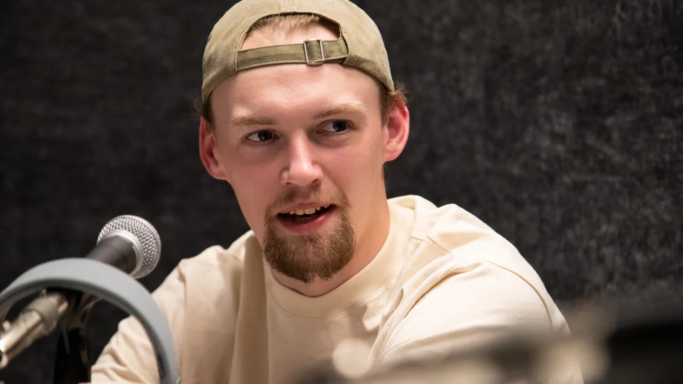 William Worge Kreü genomgår sin jobbigaste tid som LHC-spelare eftersom han varit petad fem matcher i rad. 