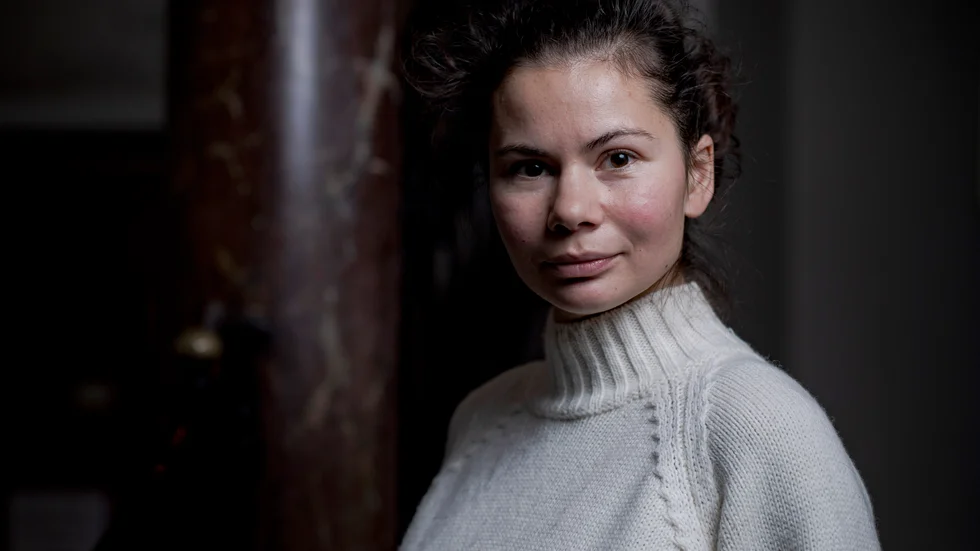 "Jag lärde känna en helt annan värld. Men den är mer chockerande för svenskar än för mig, man kan inte bli överraskad av något om man är från Ryssland, säger den Putinkritiska journalisten Liza Alexandrova- Zorina om sin bok "Imperiets barn". Arkivbild.
