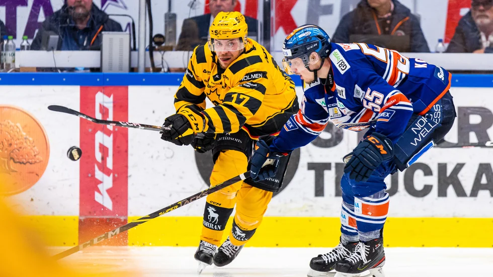 Pär Lindholm fick hål på Emil Larmi efter Skellefteå AIK:s sju perioder långa måltorka.