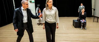Knoppande grupp går mot premiär