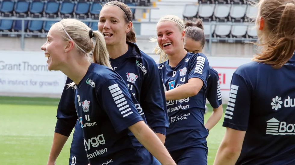 Johanna Svedberg trivs med fotbollslivet.