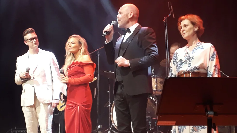 Äldregalan i Skellefteå med bl.a. Robin Hörnkvist, Mimi Verner, Jacke Sjödin och Helen Sjöholm.