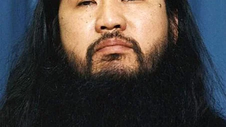 Shoko Asahara, ledare för Aum-sekten, dömdes till döden för gasattacken i Tokyo.