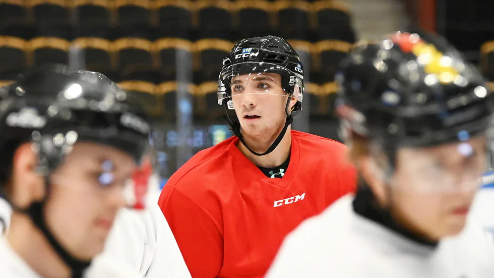 17-årige OHL-meriterade backen Logan Mailloux gjorde debut i SK Lejons färger mot Kalix. 