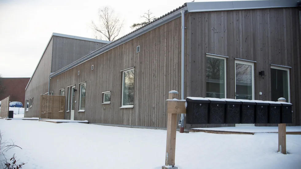 Lövbacken i Nävertorp står tom medan kön till en gruppbostadsplats i kommunen växer.