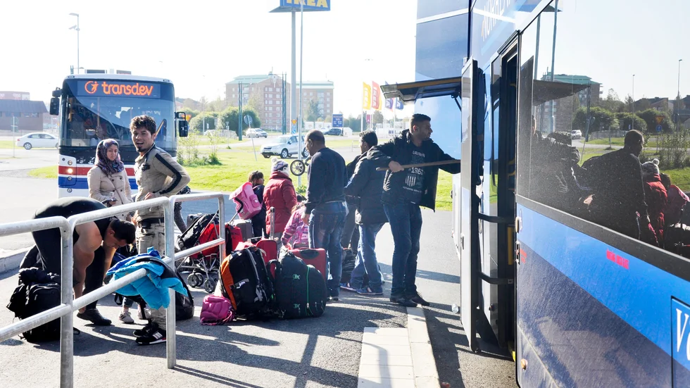"Sverige kan ju inte ta emot alla, har det hetat till och från i debatter genom åren. Som om det någonsin varit aktuellt", skriver signaturen Humanitet. Bild från flyktingkrisen 2015.