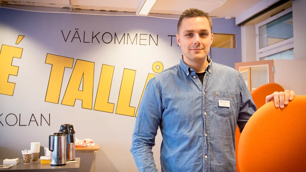 Polisen som mitt i skolan står. Ted Bäck jobbar nu som säkerhetssamordnare på Järvenskolan.