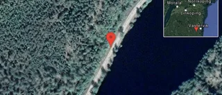 Fallna träd skapar problem i trafiken