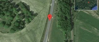 Stopp på väg 221 på grund av en singelolycka