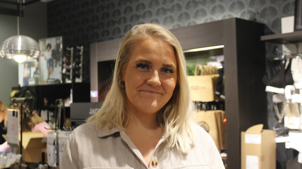 "Man får göra det bästa av situationen", säger Jonna Svensson på Jeansbolaget 