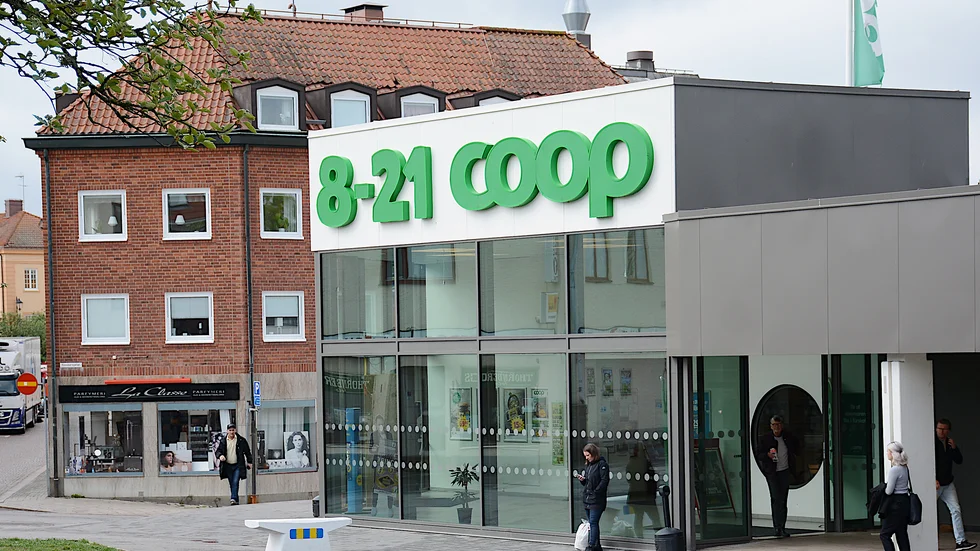 Coopfastigheten är sålt. Ny ägare är ett bolag inom Vedani LIvs som äger livsmedelsfastigheter från Övertorneå i norr till Skurup i söder. Den första åtgärden blir att göra om parkeringsgaragen.