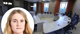 Grov anklagelse mot 65-årig man: Sexövergrepp och sexofredande mot ung flicka 