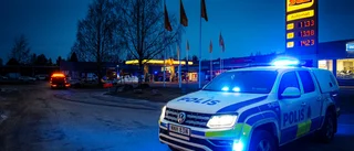Brand på Bilkompaniet i Luleå – kraftig rökutveckling
