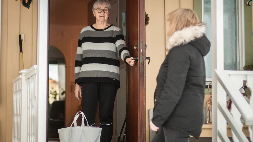 Solveig Eklund är en av kunderna som får sina varor hemlevererade.