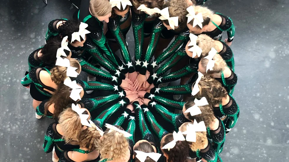 "Det jag tycker är det fina med sporten är att alla kan ha en plats", säger Ida Lindberg från Skellefteå Cheerleading.