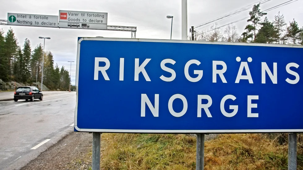 Den norska folkhälsomyndigheten rekommenderar att sex svenska regioner rödlistas. Arkivbild.