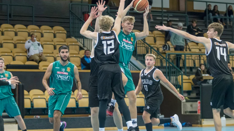 Motala basket cup spelas för fjärde året 3-5 september. 1500 deltagare väntas till Motala, samma helg som Vätternrundan arrangeras.