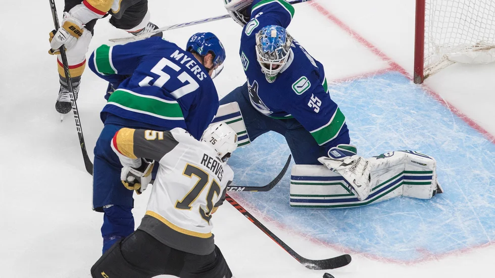 Målvakten Thatcher Demko gjorde en prickfri insats när hans Vancouver vann med 4–0 och utjämnade till 3–3 i matcher mot Vegas i Stanley Cup-slutspelet.