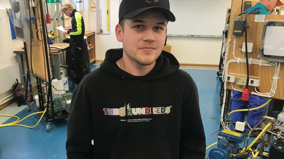 19-årige Hampus Ström från Falun utbildar sig till kyl- och värmepumpstekniker på INSU i Katrineholm.