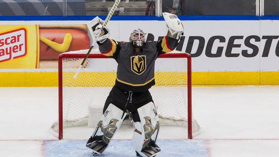 Robin Lehner skriver nytt kontrakt. Arkivbild.