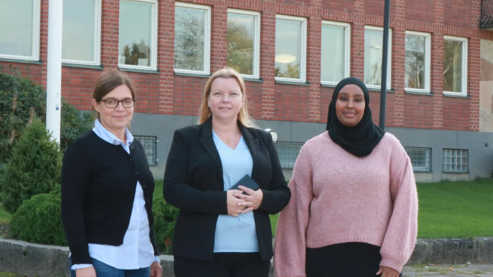 Cecilia Friis (Mp), Ann-Charlotte Munter (S) och Huda Omar (V) är nöjda med samarbetet kring budget. "Vi har haft ett bra samarbete och dialog, det har varit högt i tak", säger Friis.