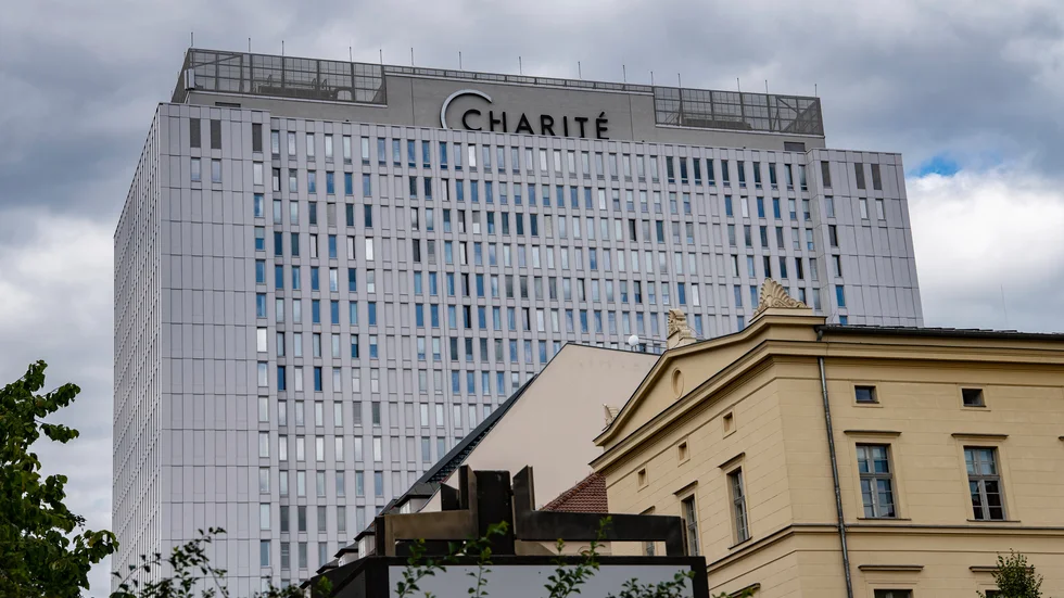 Charitésjukhuset i Berlin, där Aleksej Navalnyj vårdas. Arkivbild.