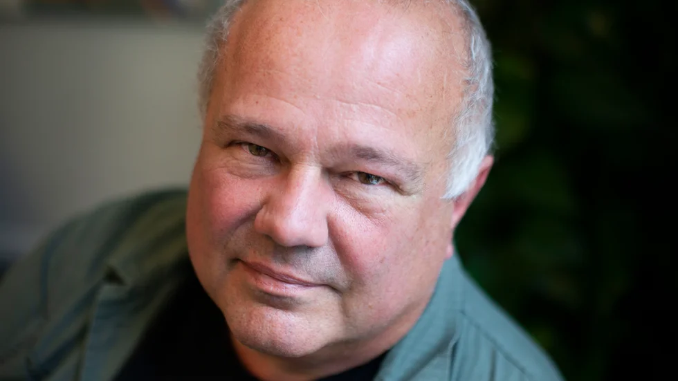 "Bara för att någon är jurist behöver inte ett uttalande vara helt korrekt", säger Paul Håkansson, kommundirektör, om beslutet att tillåta demonstrationen i Skäggetorp.