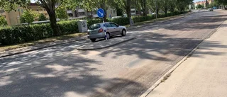 Asfalt saknas: "Bilister lockas bryta mot trafikregler"