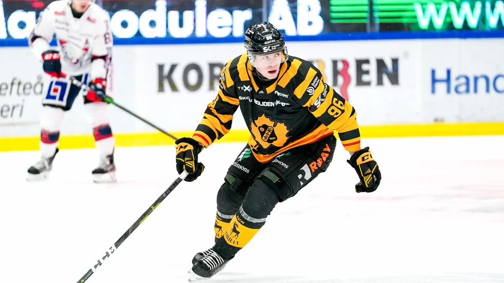 Rickard Hugg var en av isens bästa och hyllade laget efter matchen.