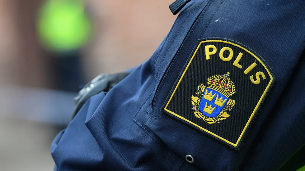 Enligt Uppsalapolisen fanns det inte resurser att förhöra den sextonåriga flickan när hon anmälde väktaren för våldtäkt. 