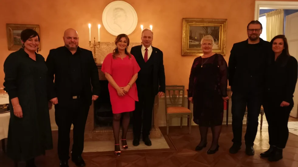 Charlotte Österholm, Mgnus Olsson, Åsa Wackelin, Anders Flanking, Ulla Bäckström Linus Gränsmark, Anna-Lena Finnberg.