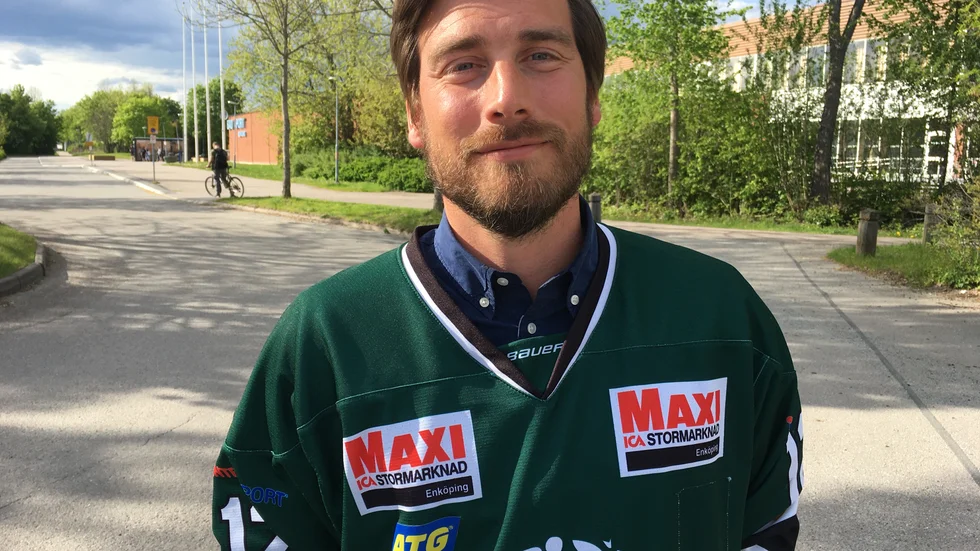 ESK Hockeys sportchef Alexander Edstein andas optimism i klubben.