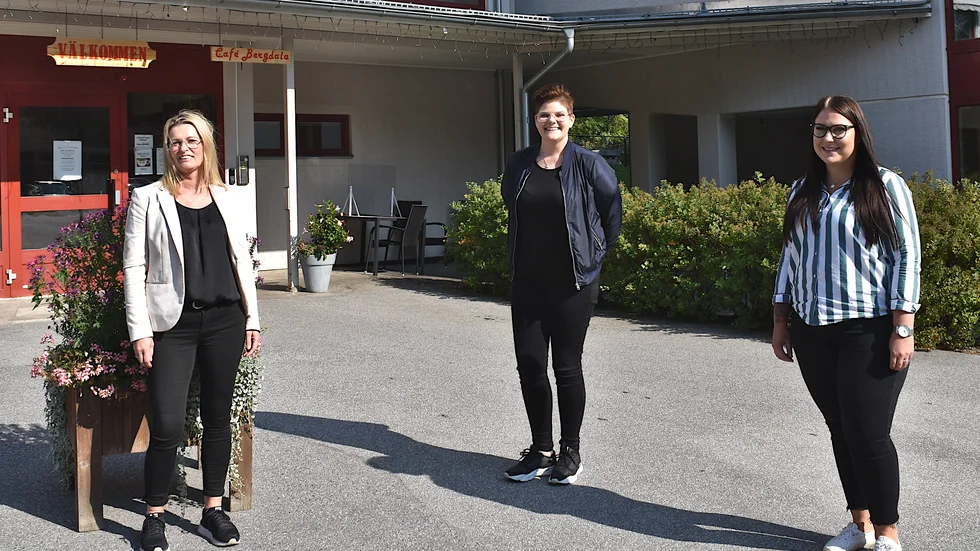 Chatrine Kumlin,  Josefine Persson och Johanna Dagerus har jobbat hårt med att se till att det alltid finns ordinarie personal att tillgå inom vård- och omsorgsverksamheten. 