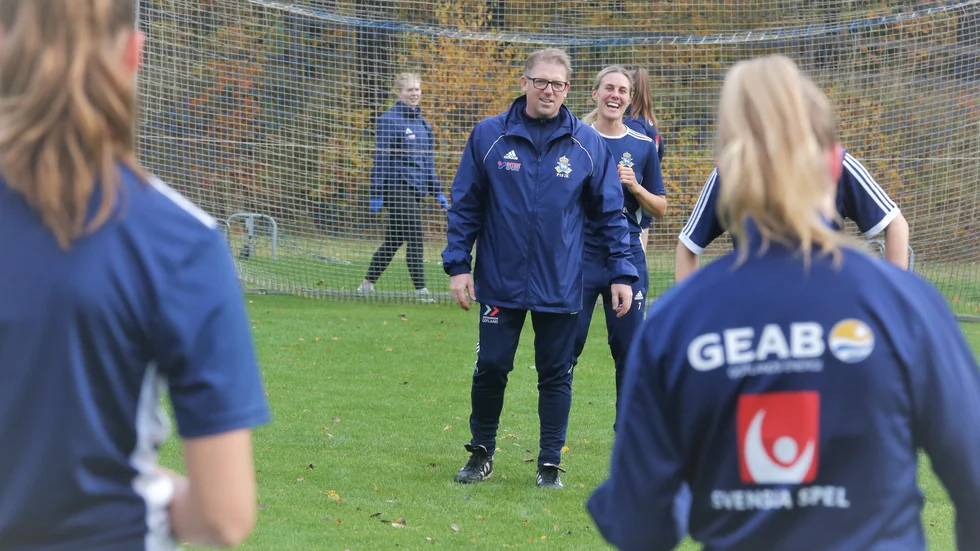 P18 och nye tränaren Fredrik Bägerfeldt rustar inför säsongen.