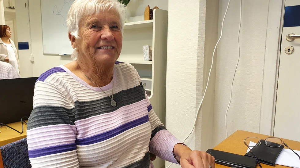 74-åriga Kristina Lundstedt är med på kursen för att friska upp minnet. 