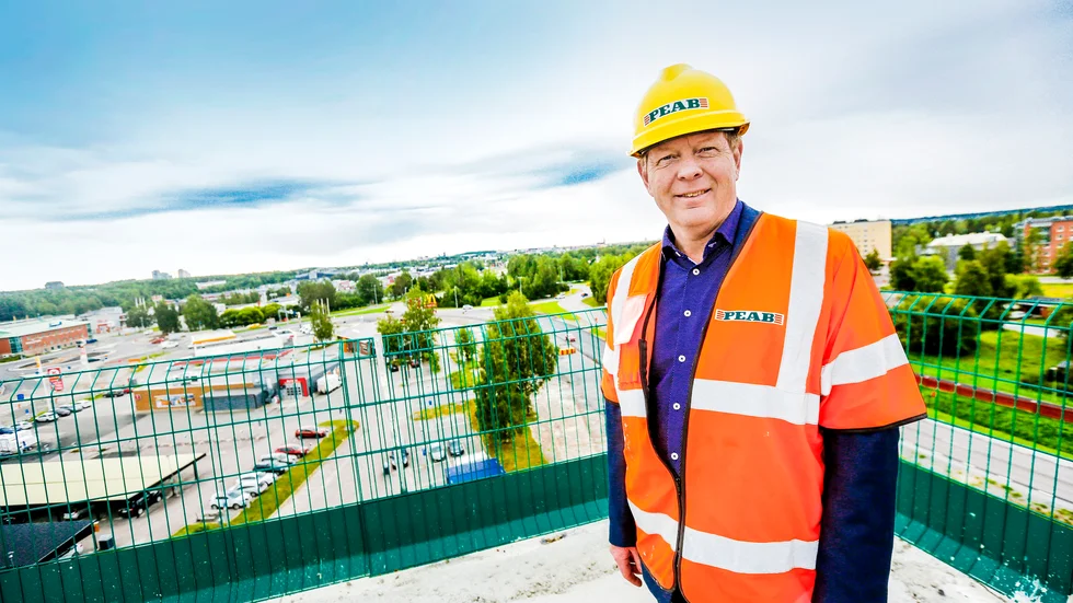 "Vi har upplevt en otrolig tilläxt i Luleå sedan 2009. Det kommer att investeras över 300 miljarder i Norrbotten och Västerbotten under de kommande åren", säger hotelldirektör Niclas Jonsson på Scandic Hotel.