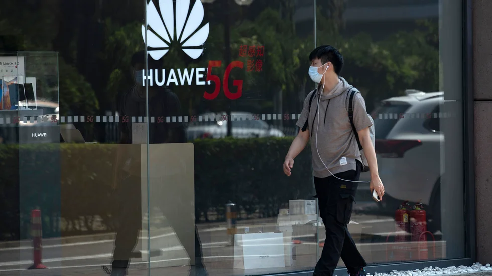 I juli kom nyheten att Storbritannien förbjuder kinesiska telekombolaget Huawei från landets 5G-nätverk (CNN 14/7). 