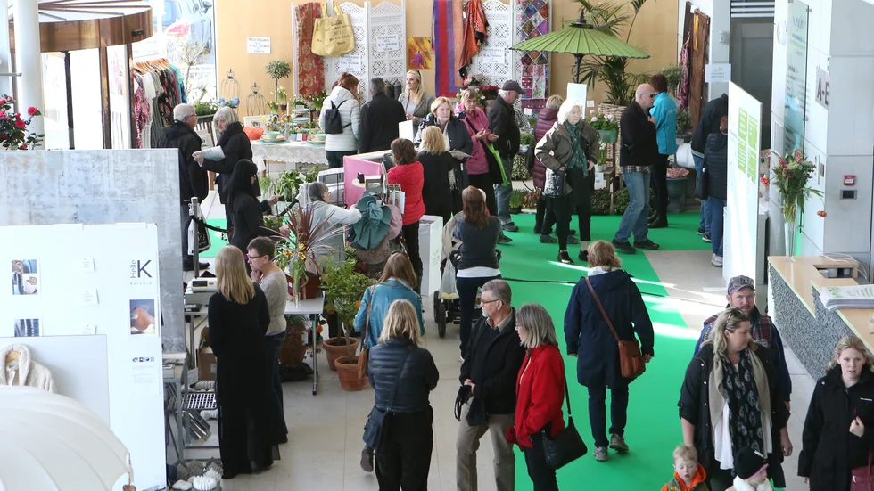 Mängder av mässor, konferenser, mingel och konserter har ställts in, och än har evenemangsbranschen inte sett någon ljusning.