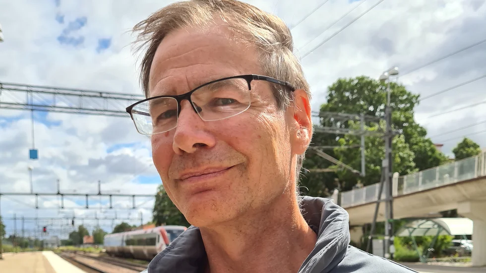Markus Beland har jobbat som läkare i Jokkmokk i 23 år.  Han är rädd att neddragningarna inom jourverksamheten och stängningen av OBS-avdelningen  är "början på slutet".