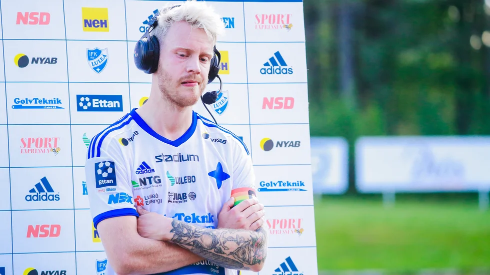 Fem raka förluster för IFK Luleå och mittbacken Wiiliam Olausson som varit med och ramlat ur ettan ett par gånger tidigare. Med IFK och Piteå IF.