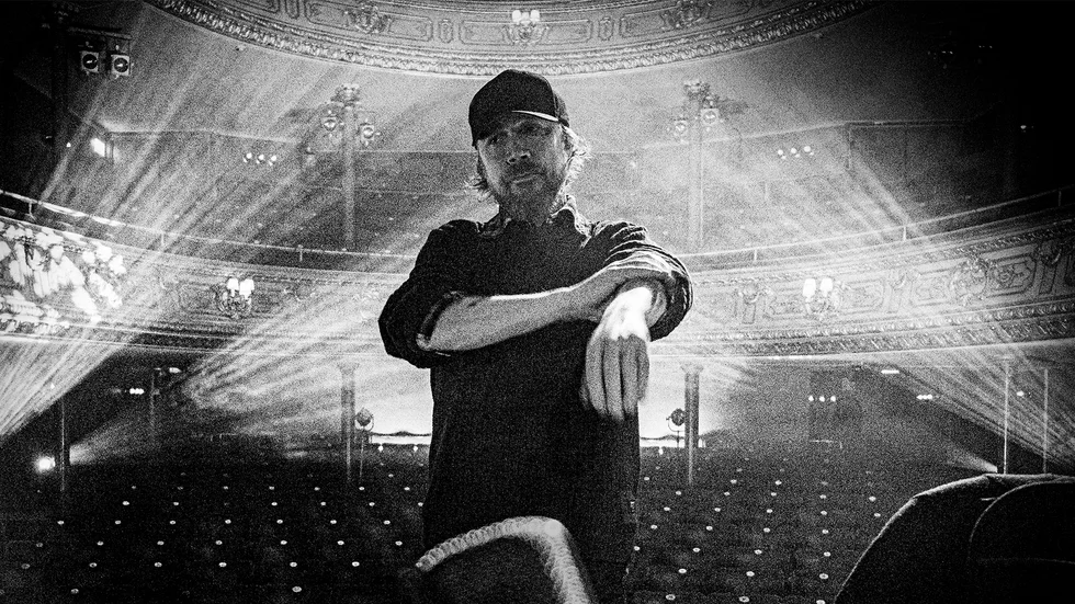 Lars Winnerbäcks enda konsert denna sommar sänds live på Royal/Biografbaren i Eskilstuna. 