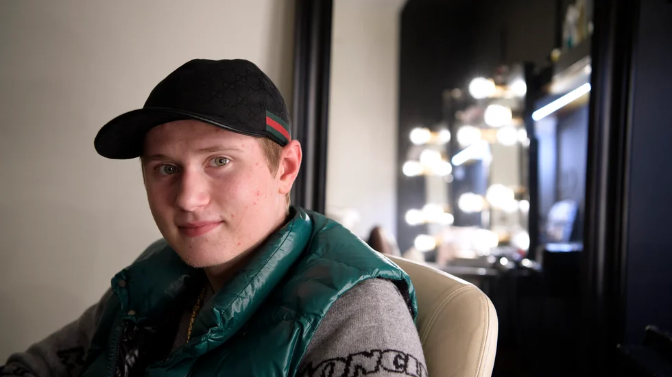 Rapartisten Einar uppges vara ihjälskjuten. 