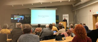 Oppositionen: Skjut Sväm på framtiden – satsa på skolan