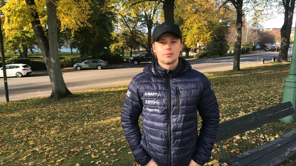 Premiärdags. Viktor Hulthammar, IFK Motalas ytterhalv och hörnskytt, gästar veckans Sportsnack. På fredag är det elitseriepremiär mot Broberg i Söderhamn. "Vi siktar mot slutspel", säger Hulthammar inför sin tredje säsong i IFK.