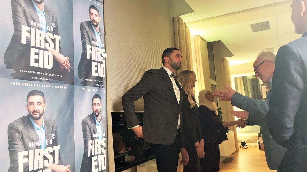 Företagaren och moderatpolitikern Ahmad Eid lockade 300 personer till sitt boksläpp på Sunlight. Han bär på en Nyköpingshistoria som är väl värd att berättas. 