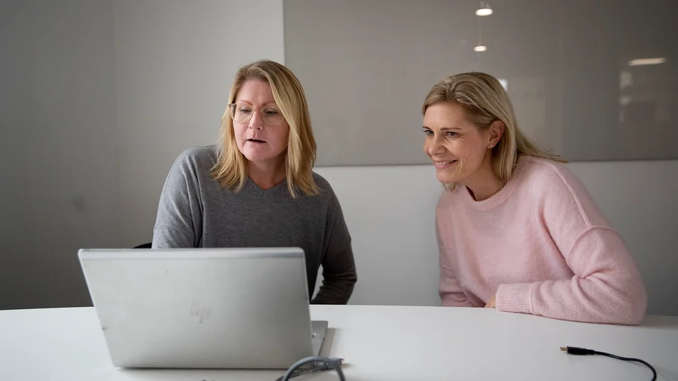 Maria Vejdal och Åsa Wiberg framhåller att små steg kan få avgörande betydelse för hälsan. 