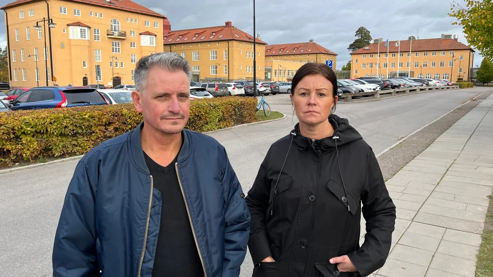 "Vi har efterfrågat platser inom kommunen, men jag upplever inte att vi får någon hjälp", säger behandlingspedagog Mia Uhrberg. Verksamhetschef Martin Eklund instämmer. 