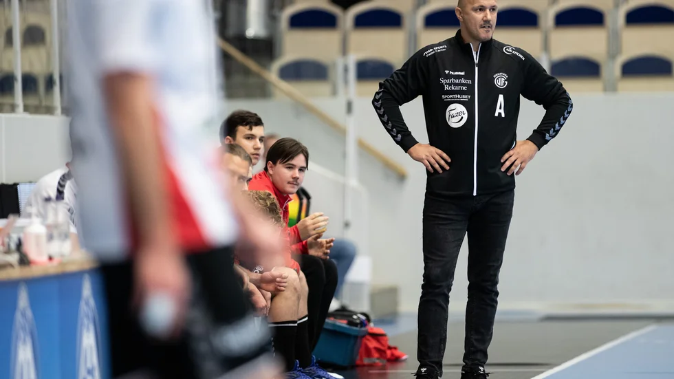 Zoran Roganovic Guif stod upp bra mot Ystads IF under den första halvleken. Under den andra halvleken föll laget tungt och förlorade tillslut med hela tio bollar.