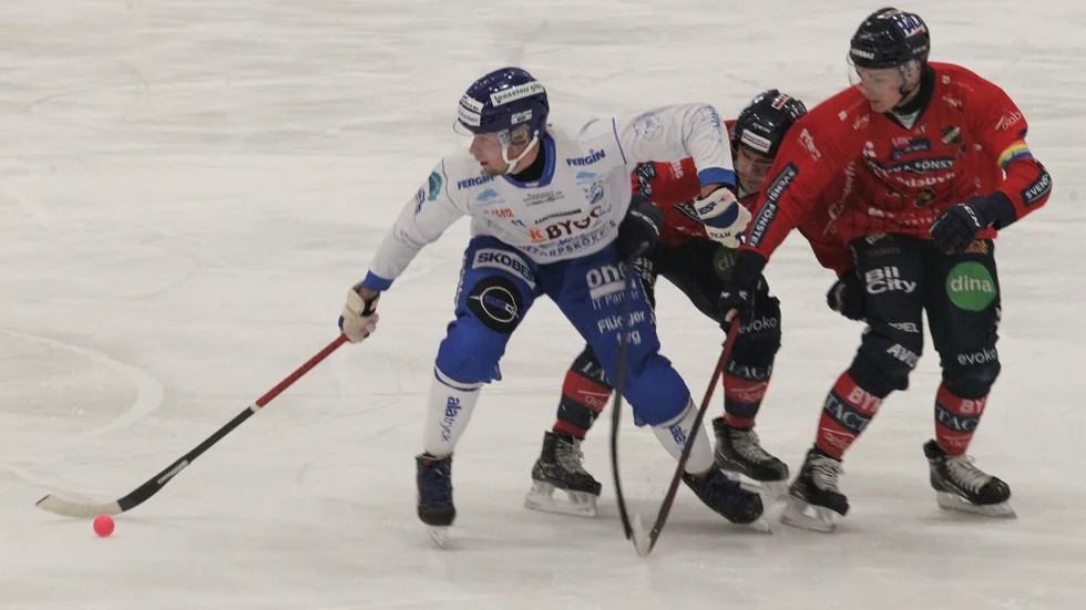 IFK Motala vann borta mot Edsbyn i november. Men nu är det ändå Edsbyn som är favorit på K bygg arena på söndagen.