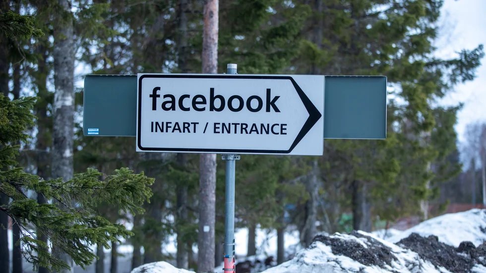 Från Facebooks sida menar man att Städbolaget har varit öppna med att de saknar avtal och ser positivt på hur de har hanterat frågan .